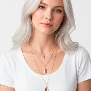 Ann Taylor LOFT Women's Modern Leaf Lucite Bead Antique Tiered Necklace NWT 35